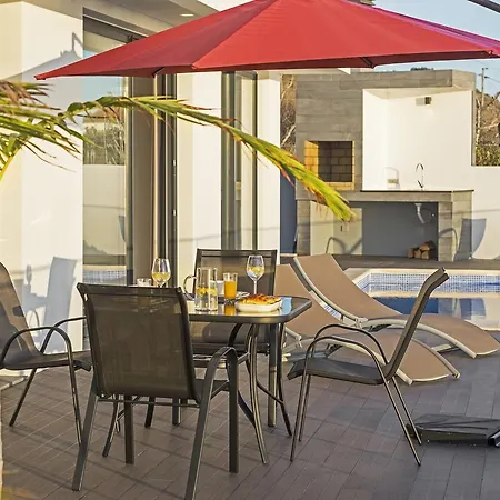 Searenity Vacation Ii By An Island *