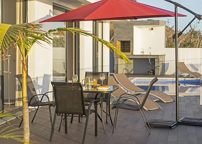 Searenity Vacation Ii By An Island *